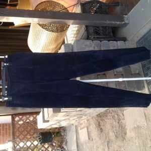 Women's black slacks good condition for 100% leather lining 100%Acetate